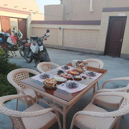 Shodlik Guest House Хива Экстерьер фото