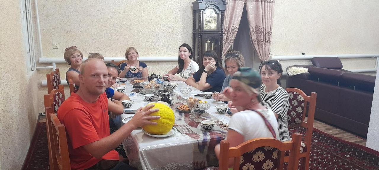 Shodlik Guest House Хива Экстерьер фото